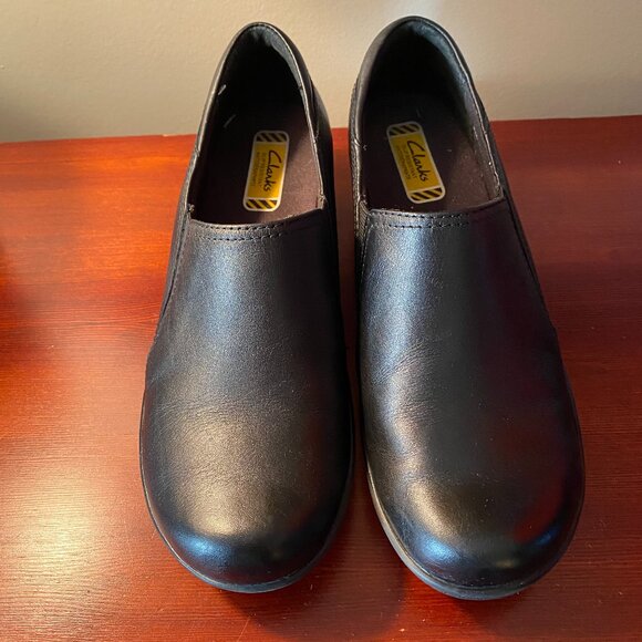 Clarks Women's Grasp Chime Leather Loafer Slip Resistant - Size 7 - Picture 1 of 8